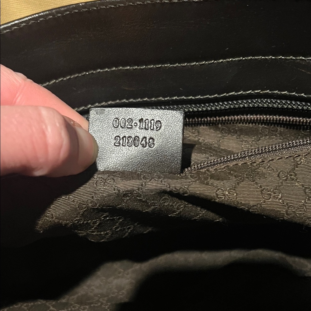 Authentic Vintage Gucci Sherry Line Canvas Tan Tote with Black leather Accents - Picture 6 of 15